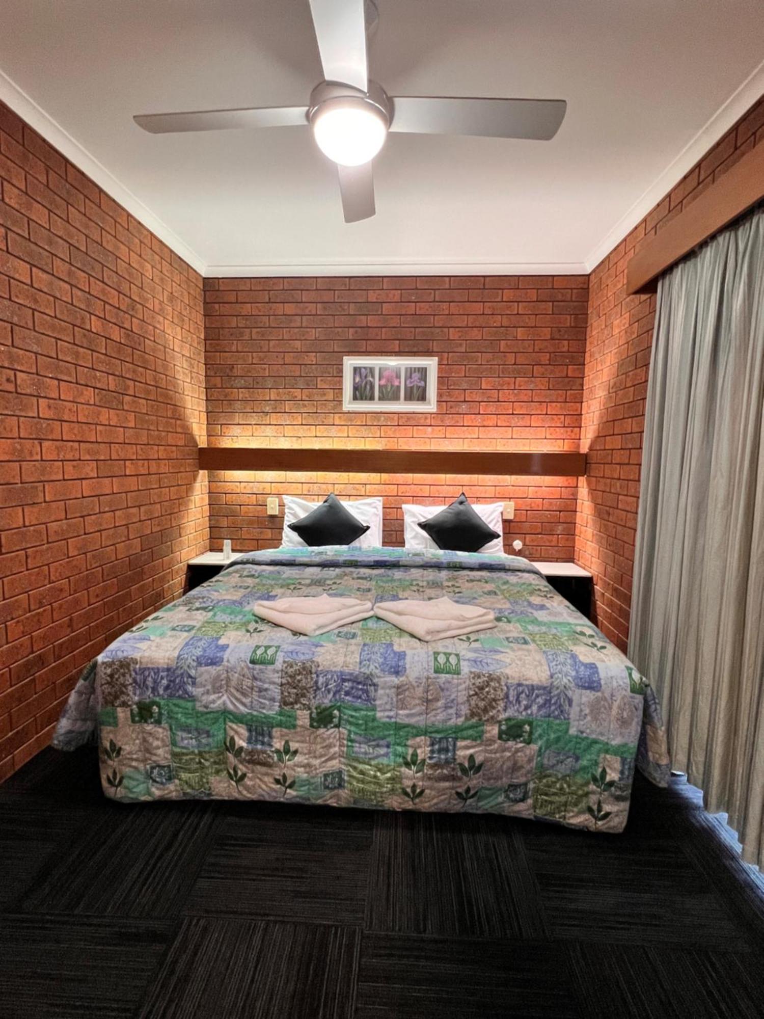 两江汽车旅馆 Wentworth 外观 照片