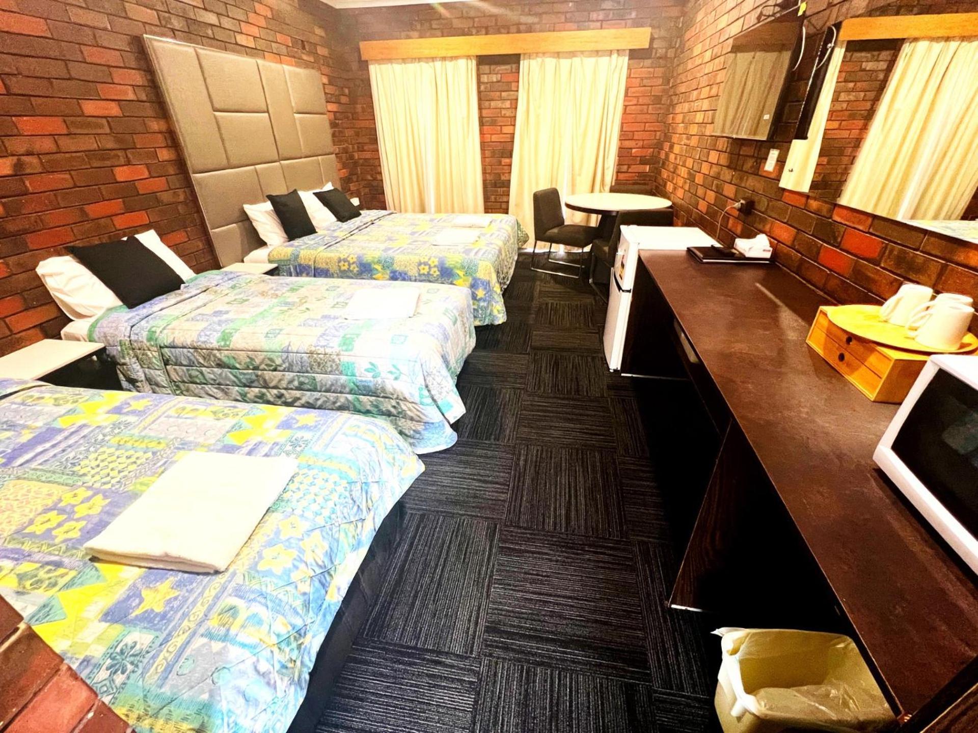 两江汽车旅馆 Wentworth 外观 照片